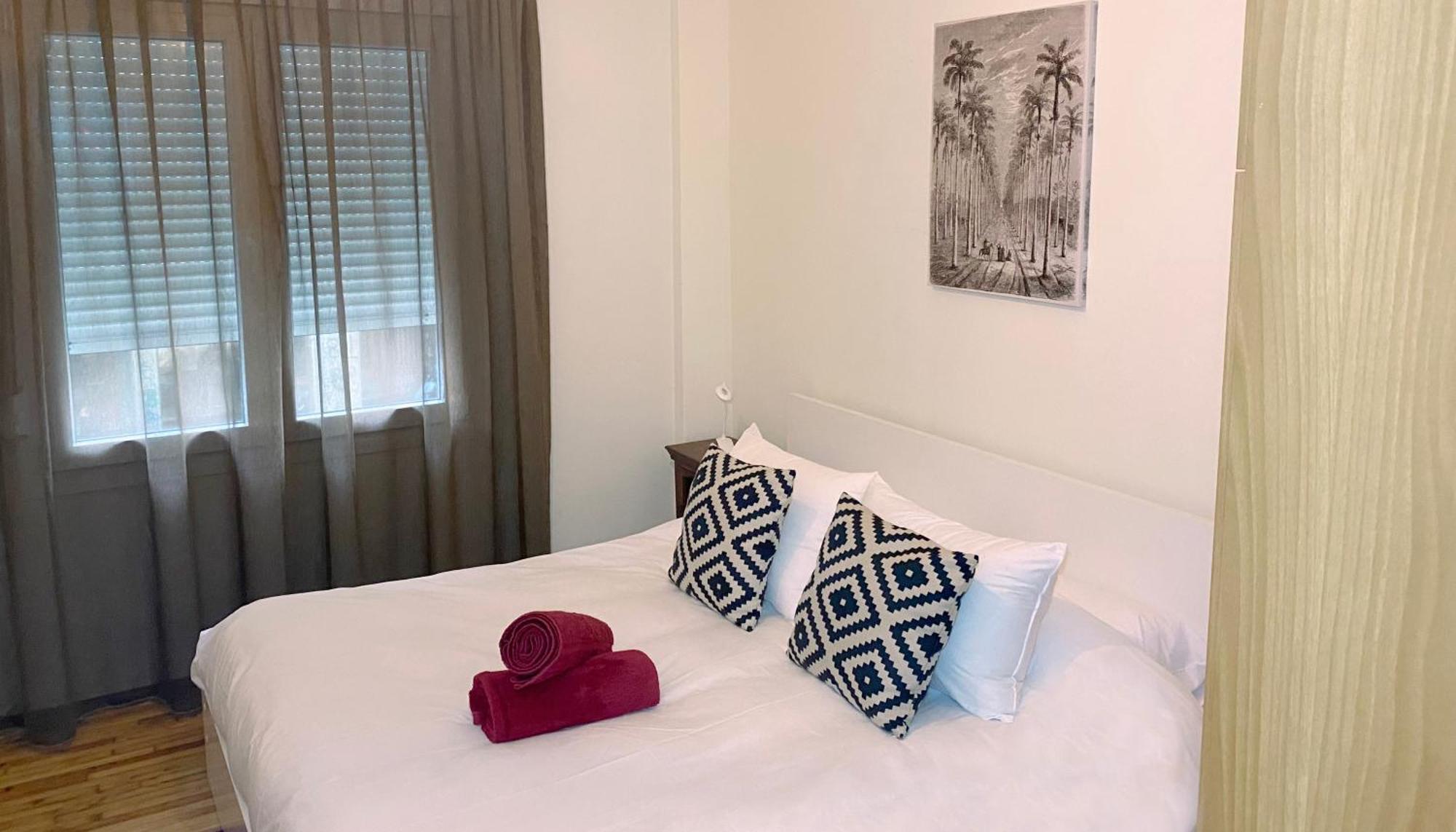 Spacious 2 Bedroom Apartment Downtown Athens - Explore Center By Foot ภายนอก รูปภาพ